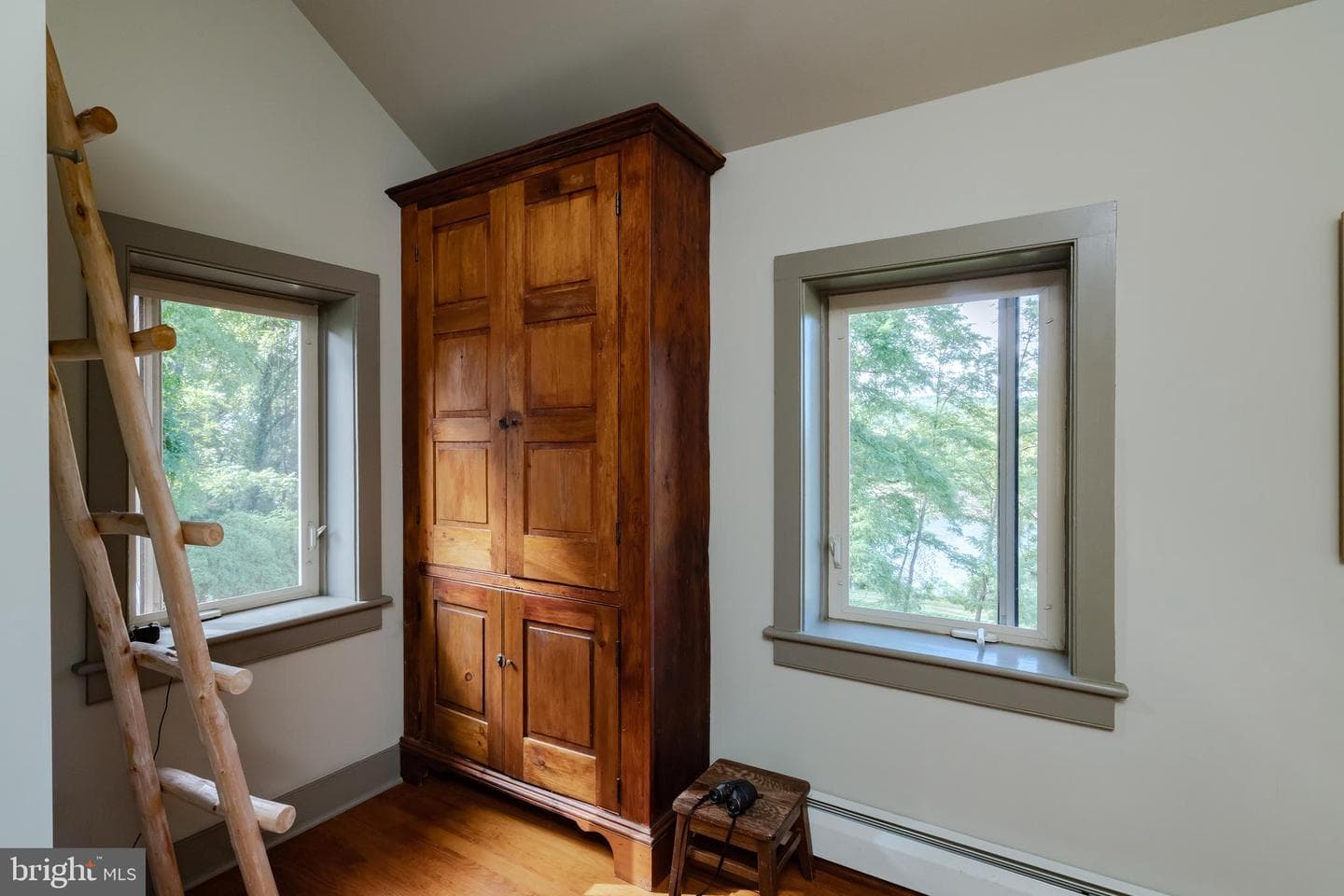 3596 River Road photo 21