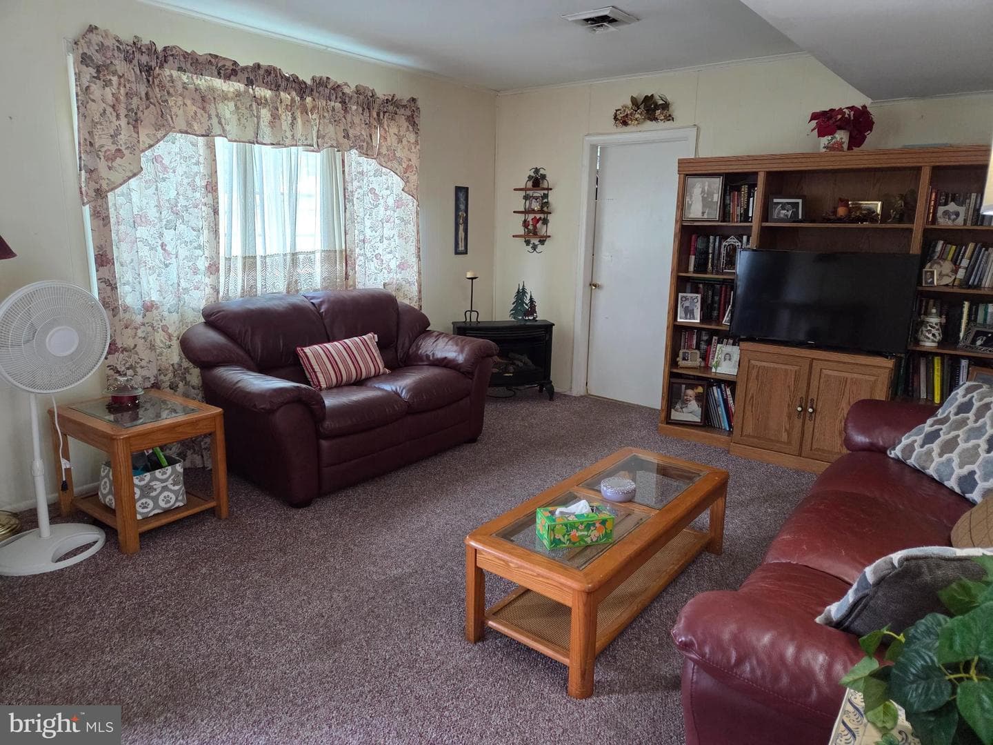 530 Andrew Drive photo 8