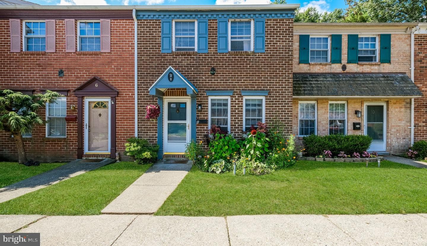 8 Providence Avenue photo 3
