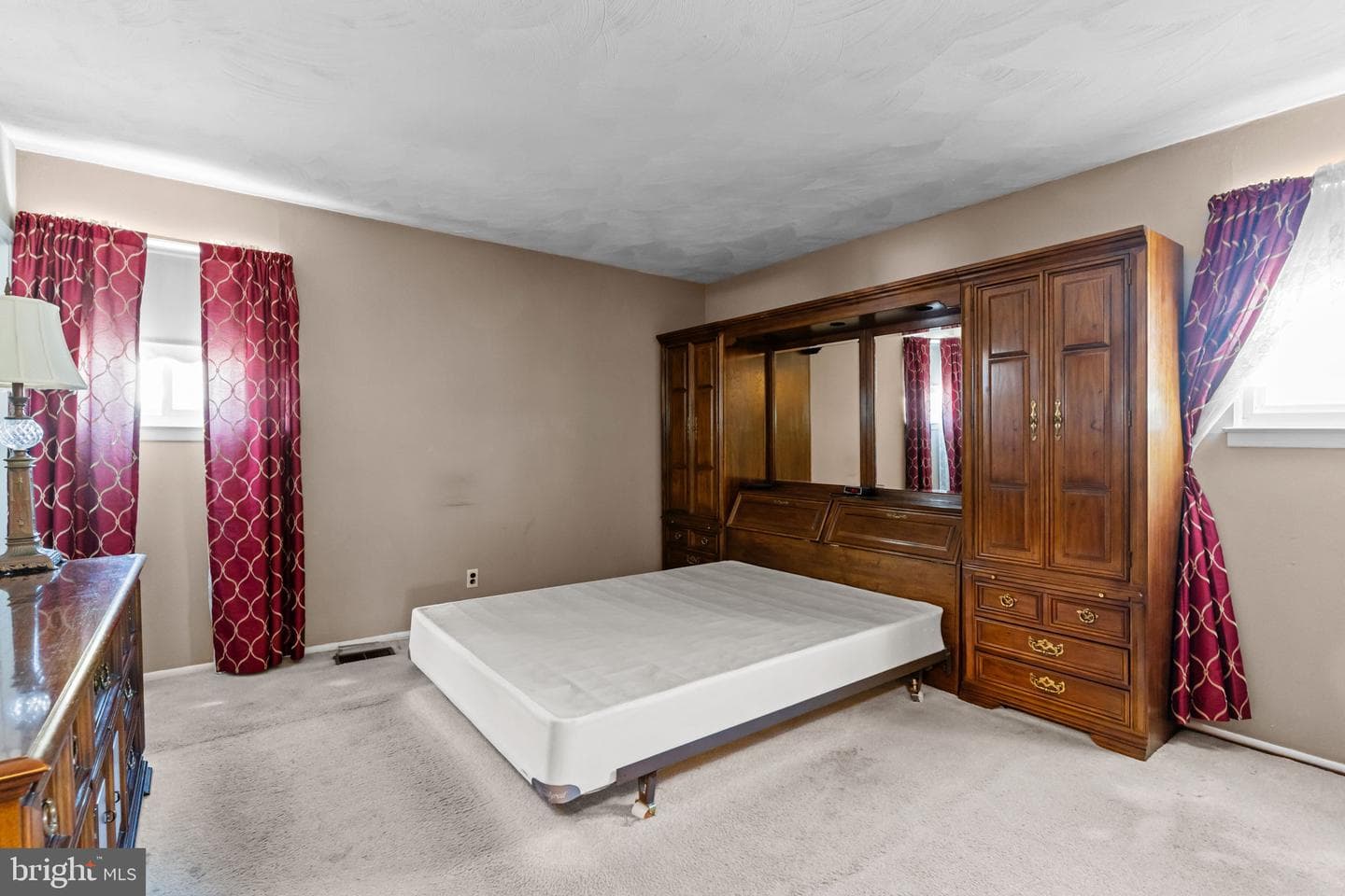 525 Cassingham Road photo 28