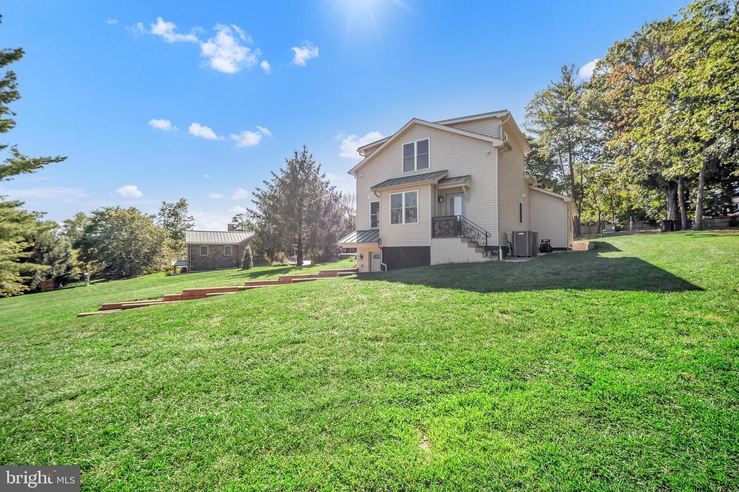 1851 Meetinghouse Road photo 18