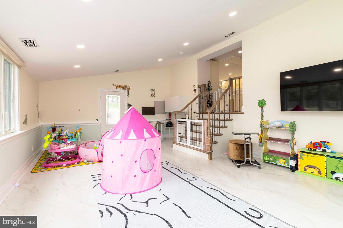 1851 Meetinghouse Road photo 26