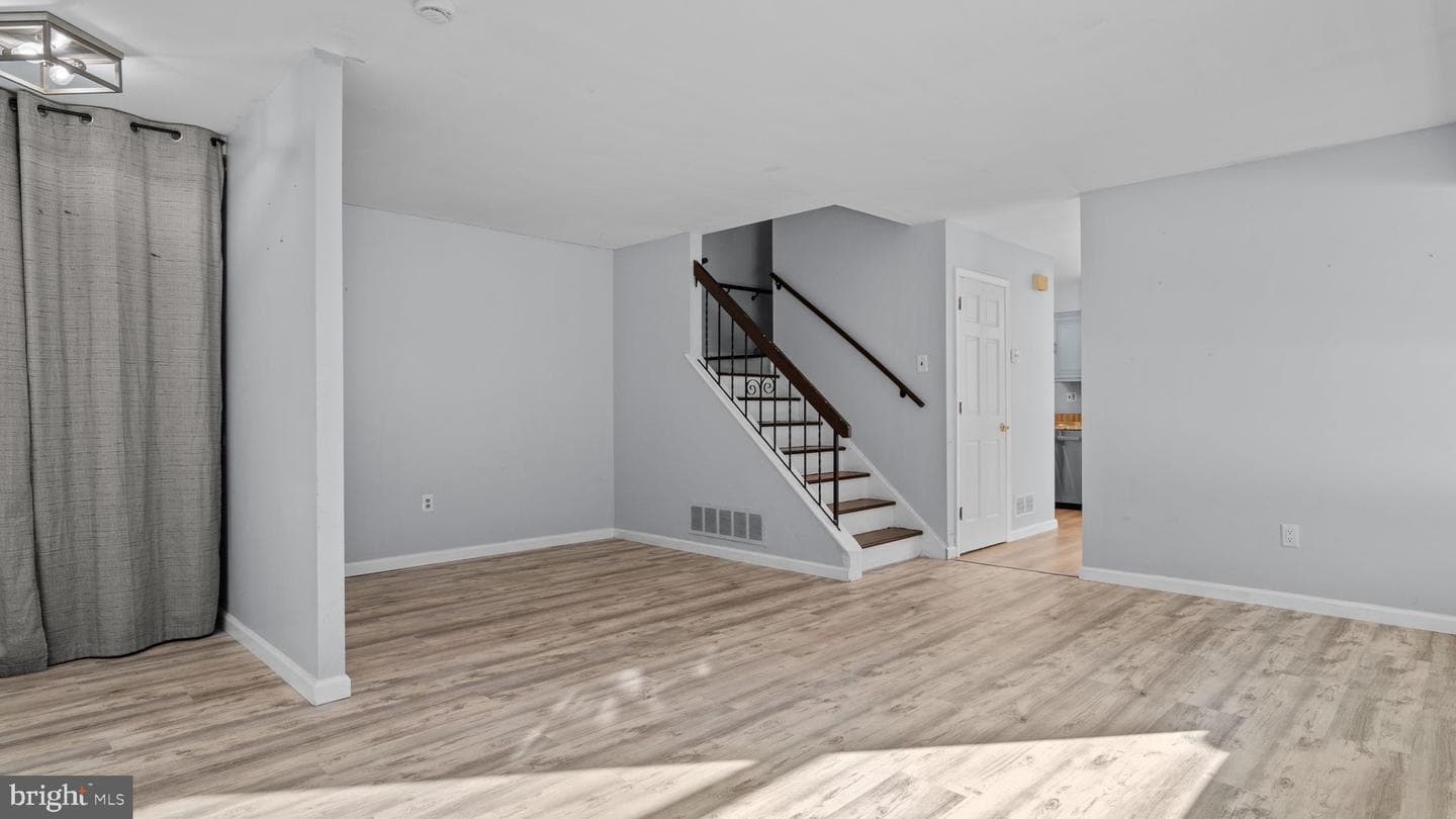 5057 Sayer Court photo 5