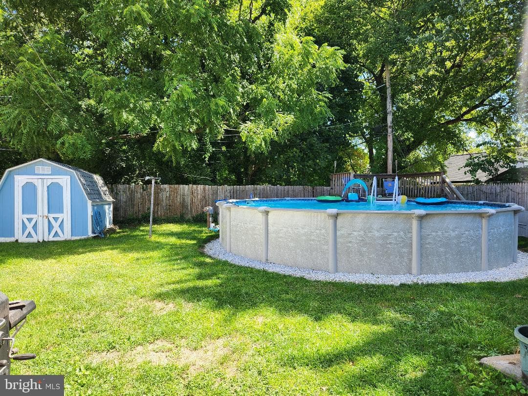 688 Carlisle Drive photo 22
