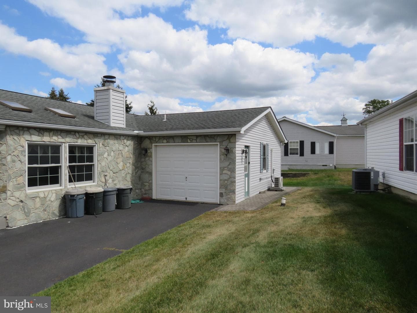 377 Spring Meadow Circle photo 8