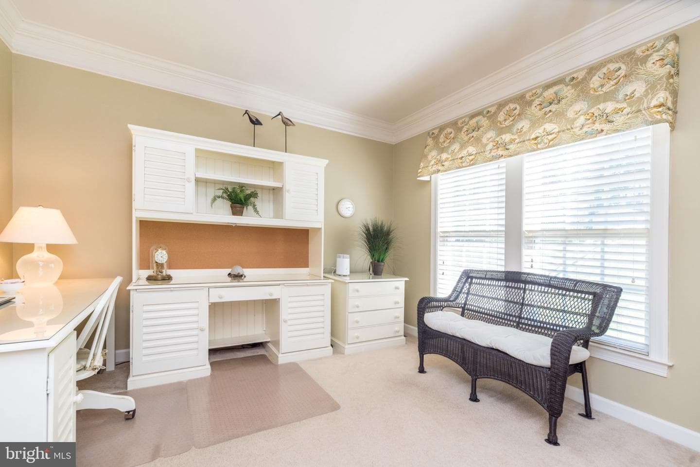1813 Sycamore Drive photo 34