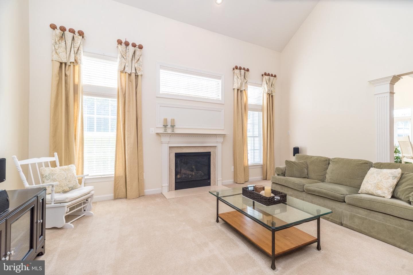 1813 Sycamore Drive photo 35