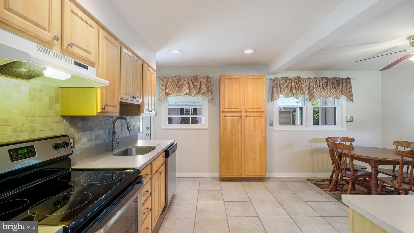 1031 Willopenn Drive photo 11
