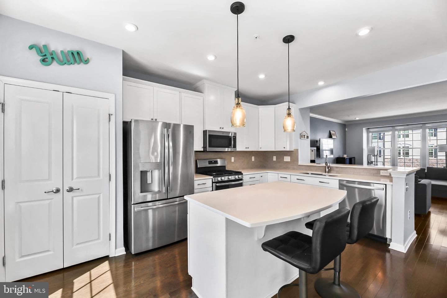 318 Pin Oak Lane photo 9