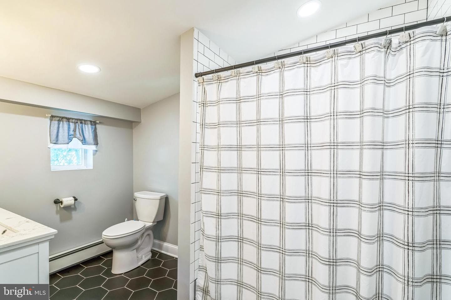 414 Delaware Avenue photo 28