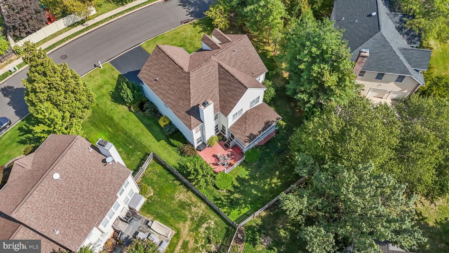 527 Clydesdale Drive photo 44