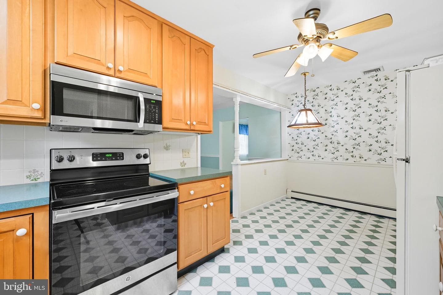 1114 General Hamilton Road photo 13