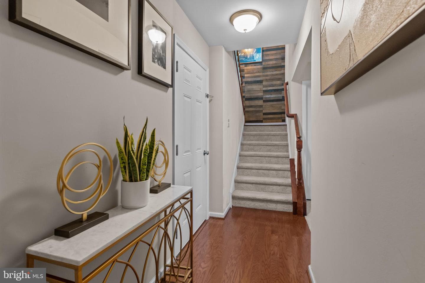 406 Cope Court photo 4