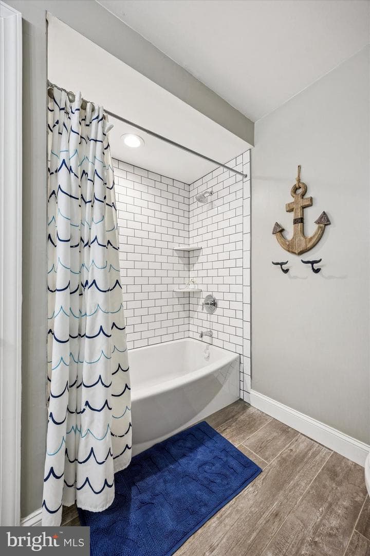 222 Windsor Way photo 26