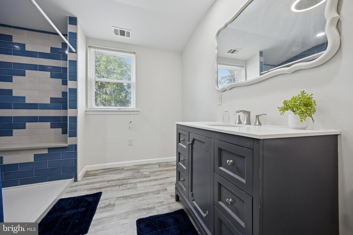 629 Rutland Road photo 22