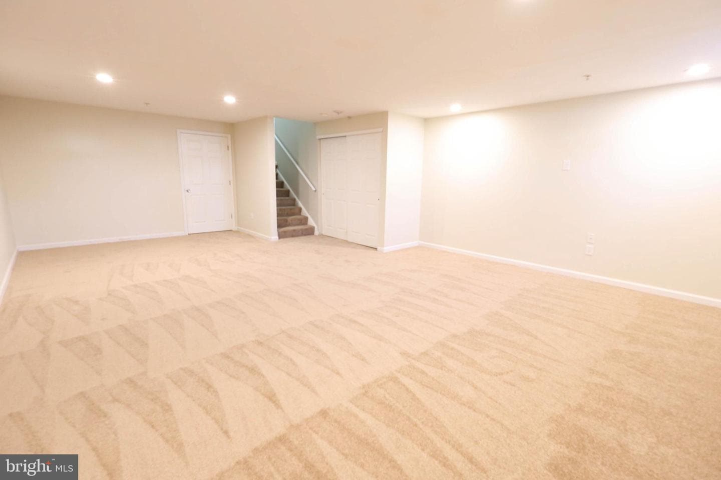 228 Prairie Court photo 13