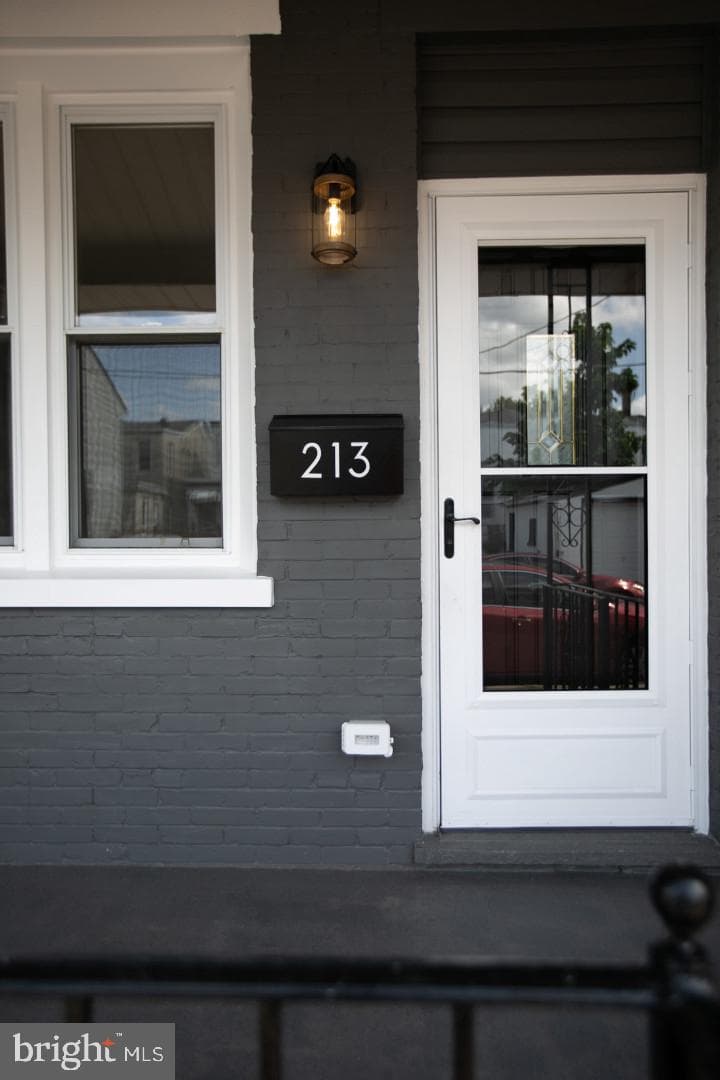 213 New Brook Street photo 2