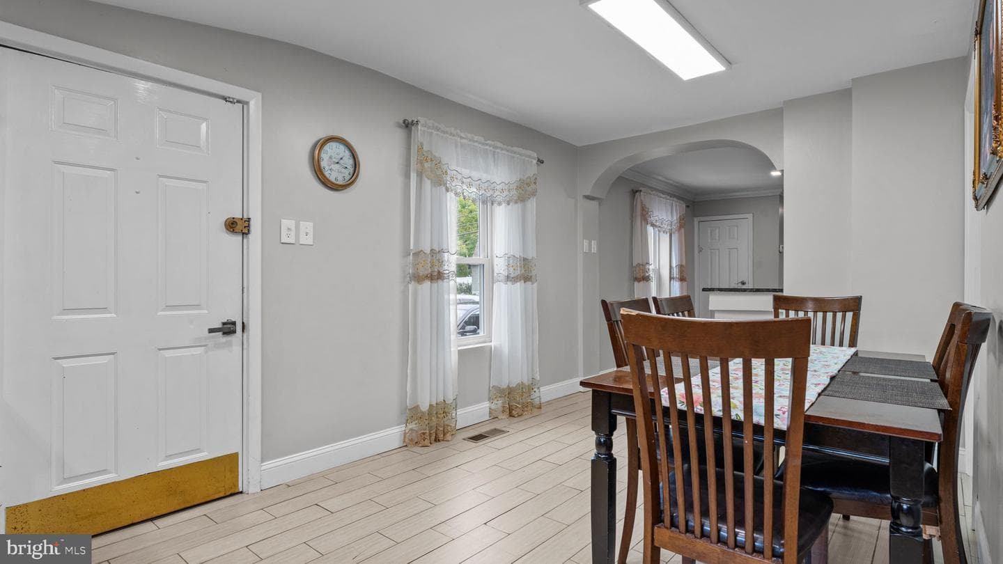 3633 Brownsville photo 13