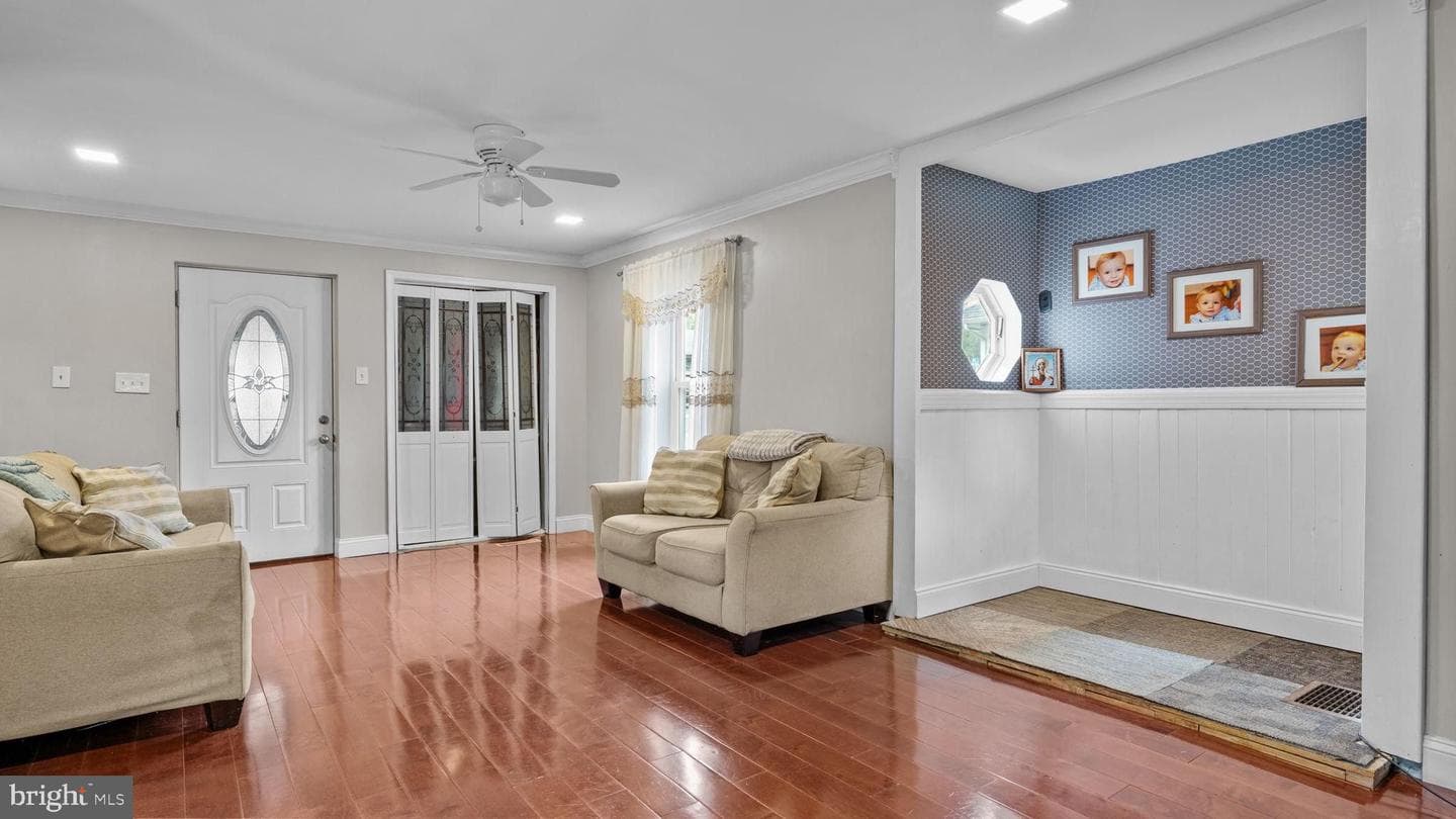 3633 Brownsville photo 15