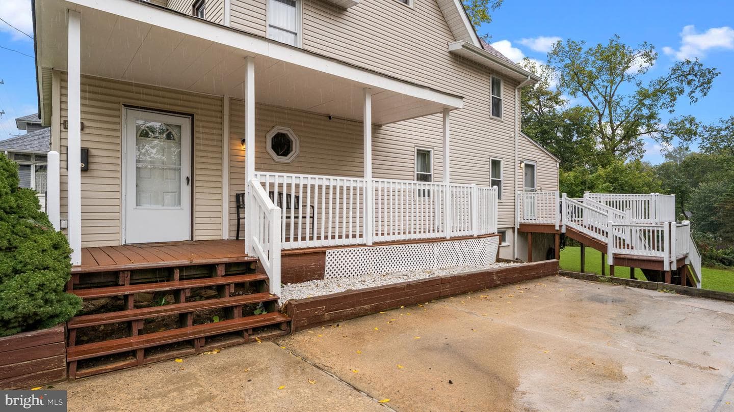 3633 Brownsville photo 3