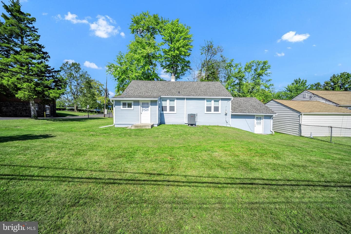 31 Poplar Avenue photo 4
