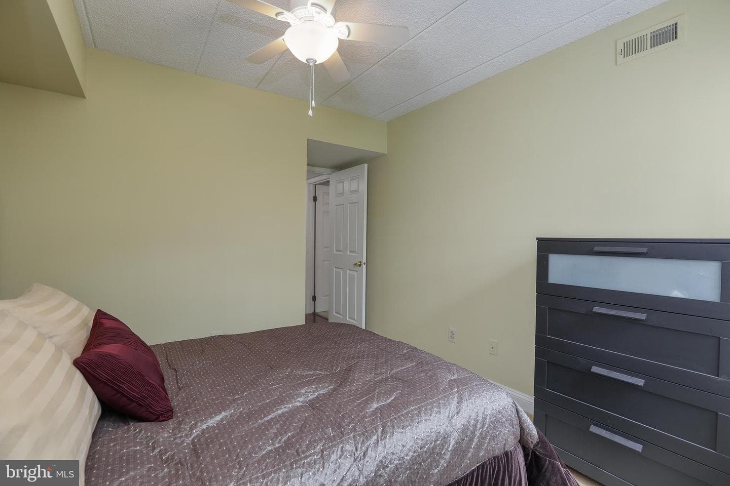 200 Fountain Farm Lane photo 18