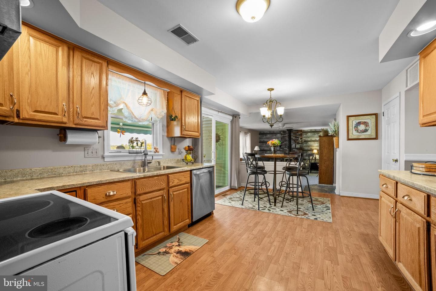 102 Gentry Drive photo 3
