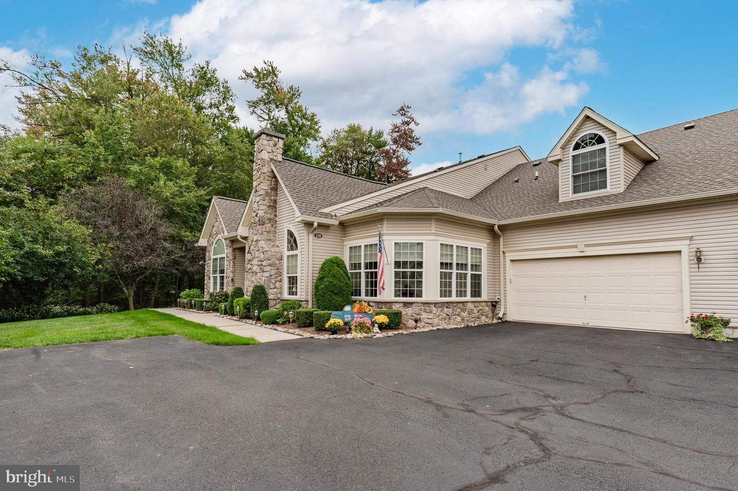 159 Villa Dr photo 31