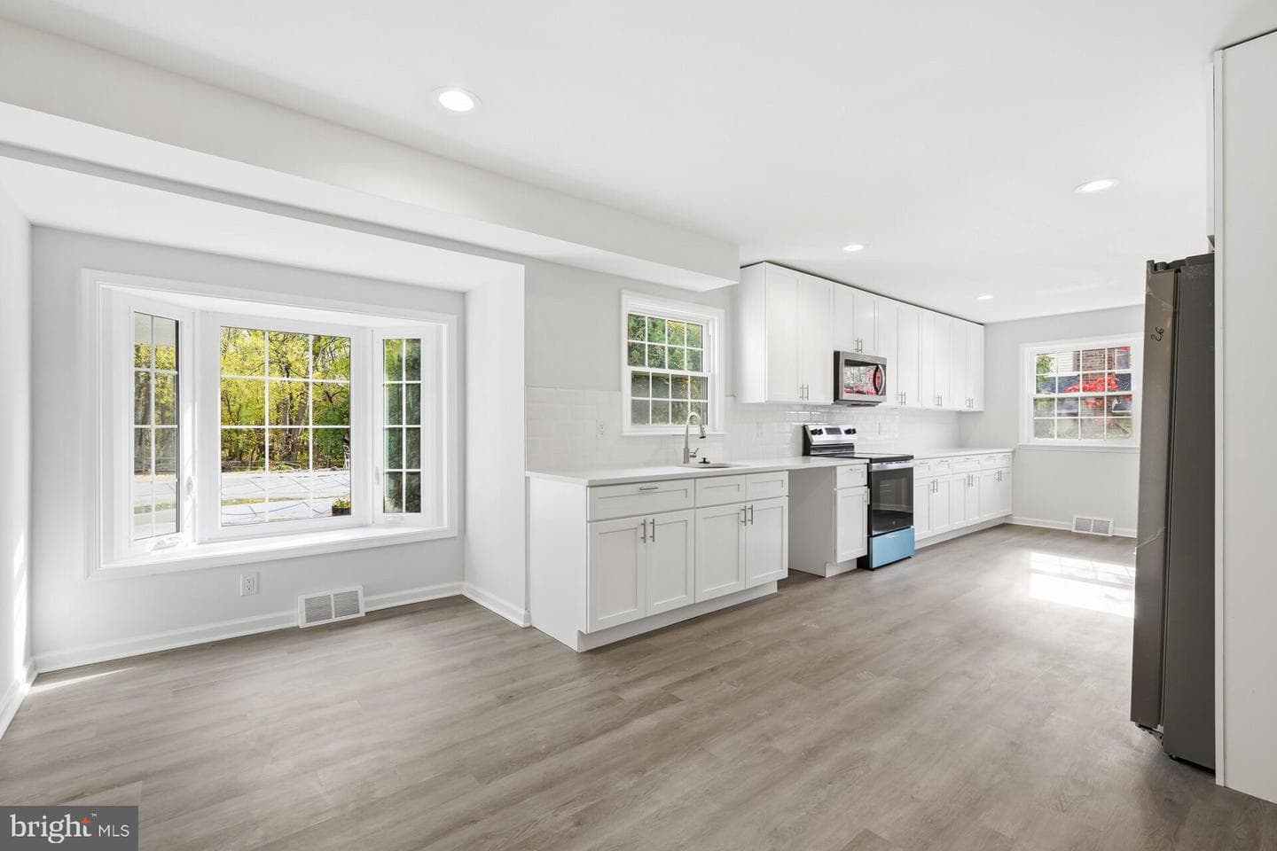 50 Mohawk Drive photo 18