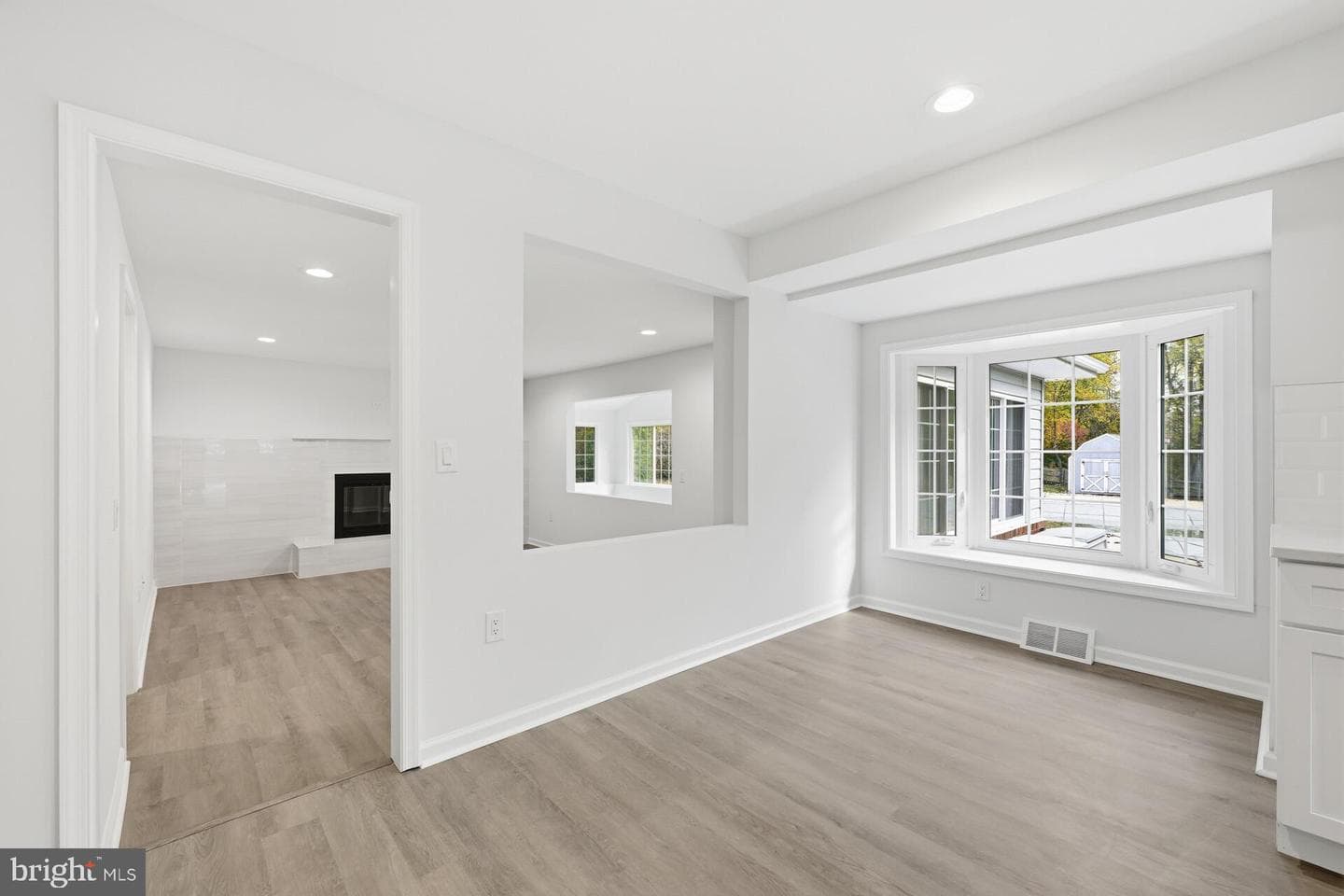 50 Mohawk Drive photo 19