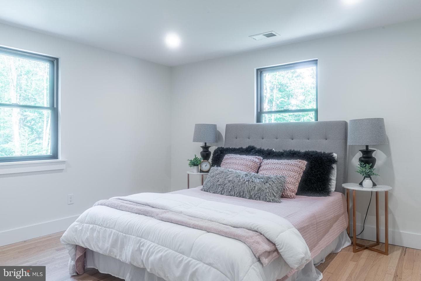 933 Forrest Road photo 29