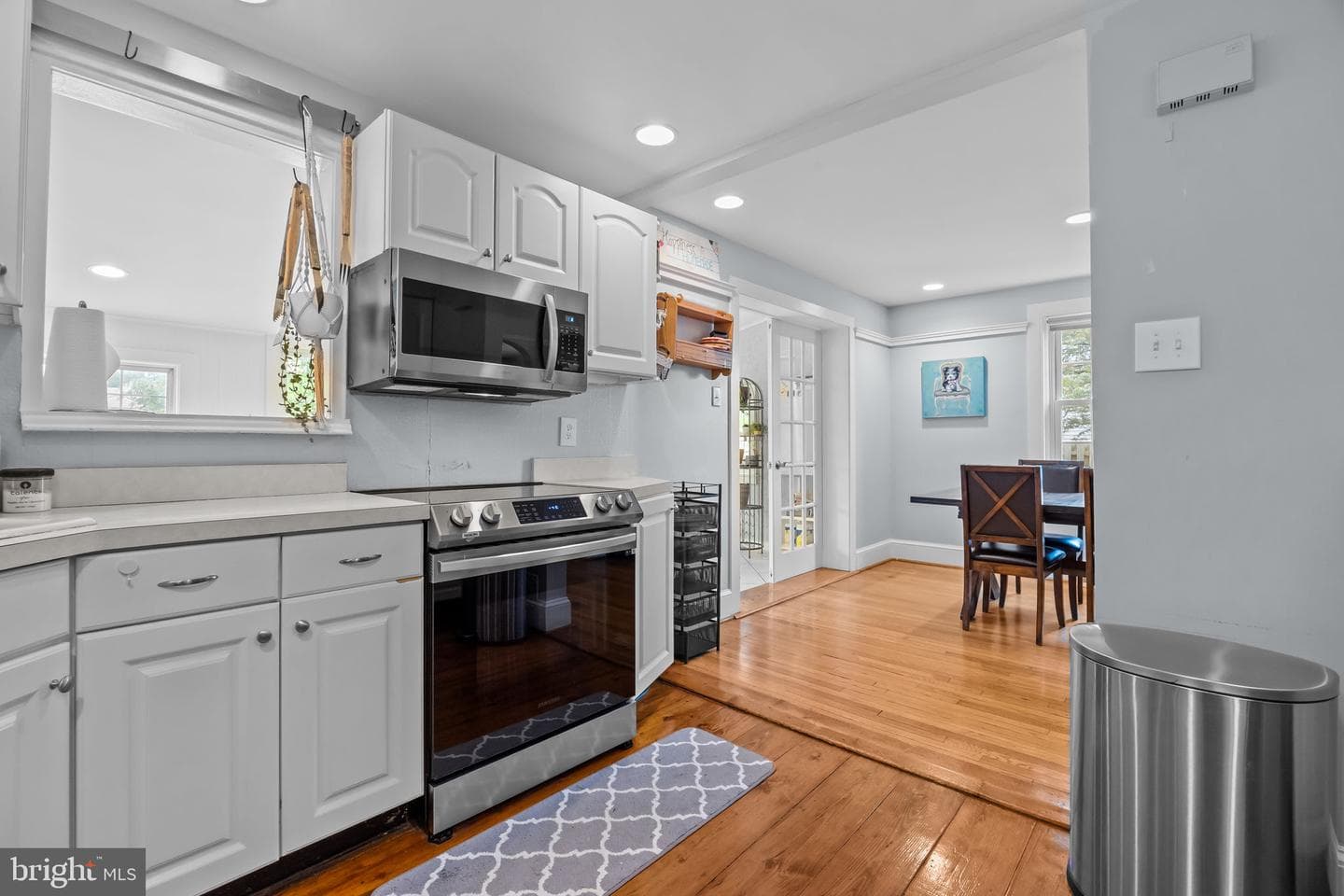 532 E Penn Street photo 11
