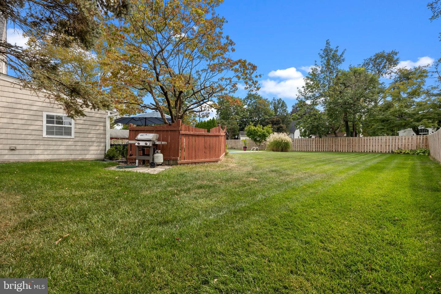 532 E Penn Street photo 35