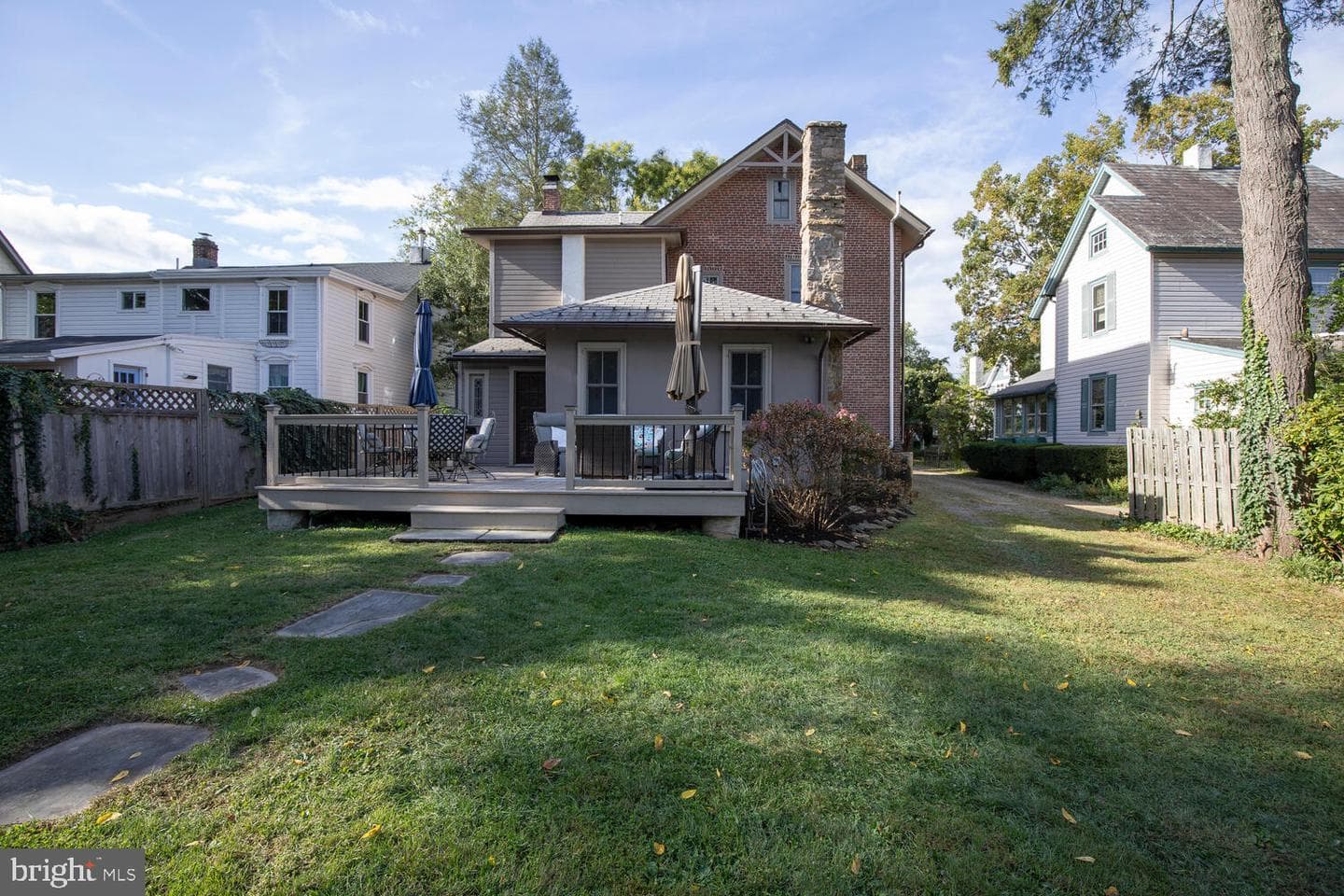 121 Cottage Street photo 40