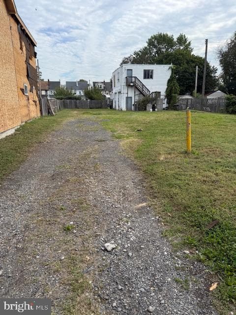 637 Spruce Street photo 5