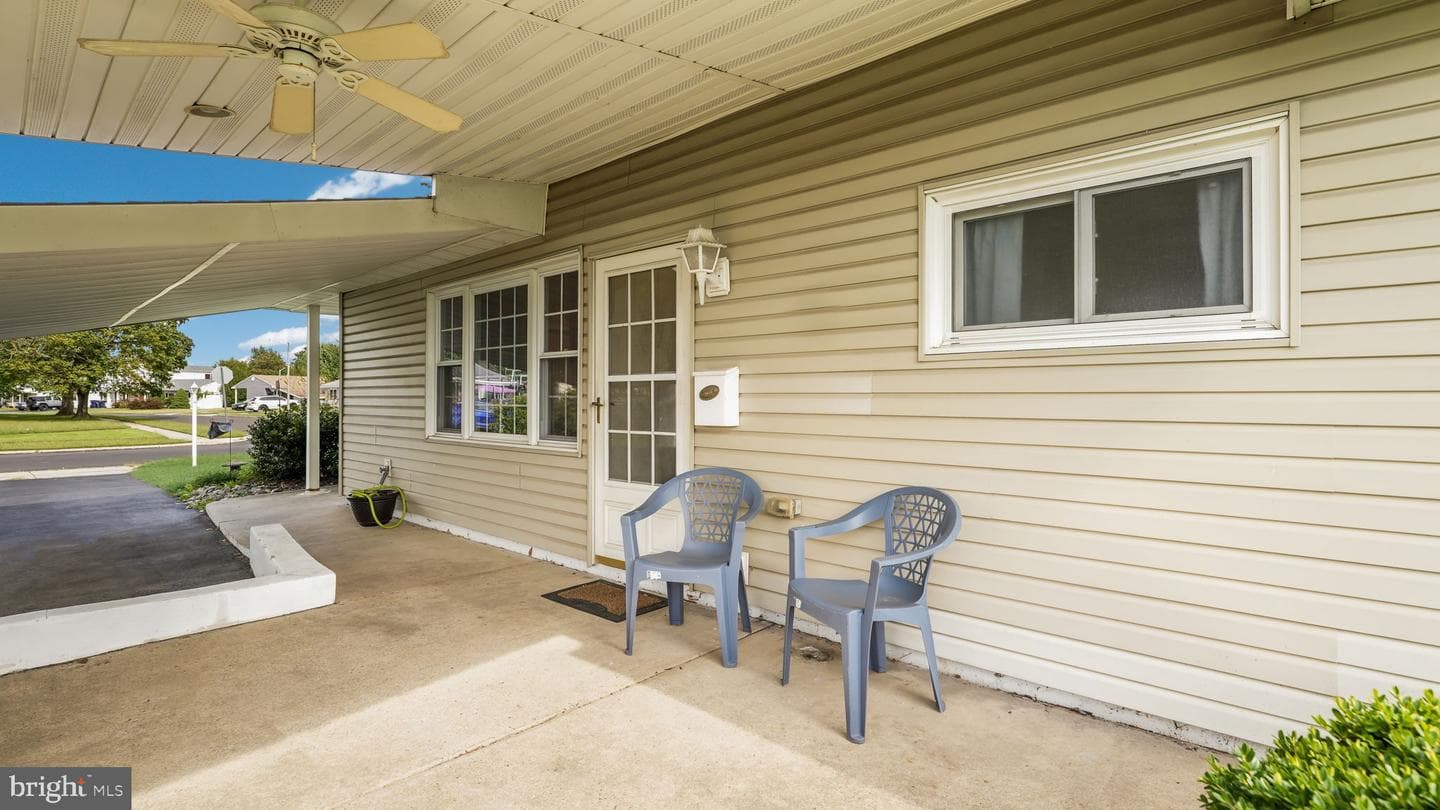 10 Serpentine Lane photo 5