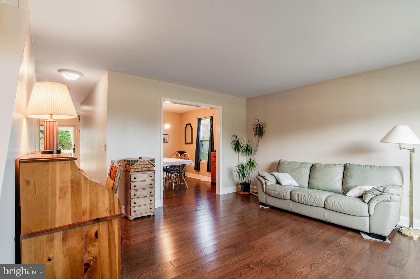 1037 Deerfield Circle photo 4