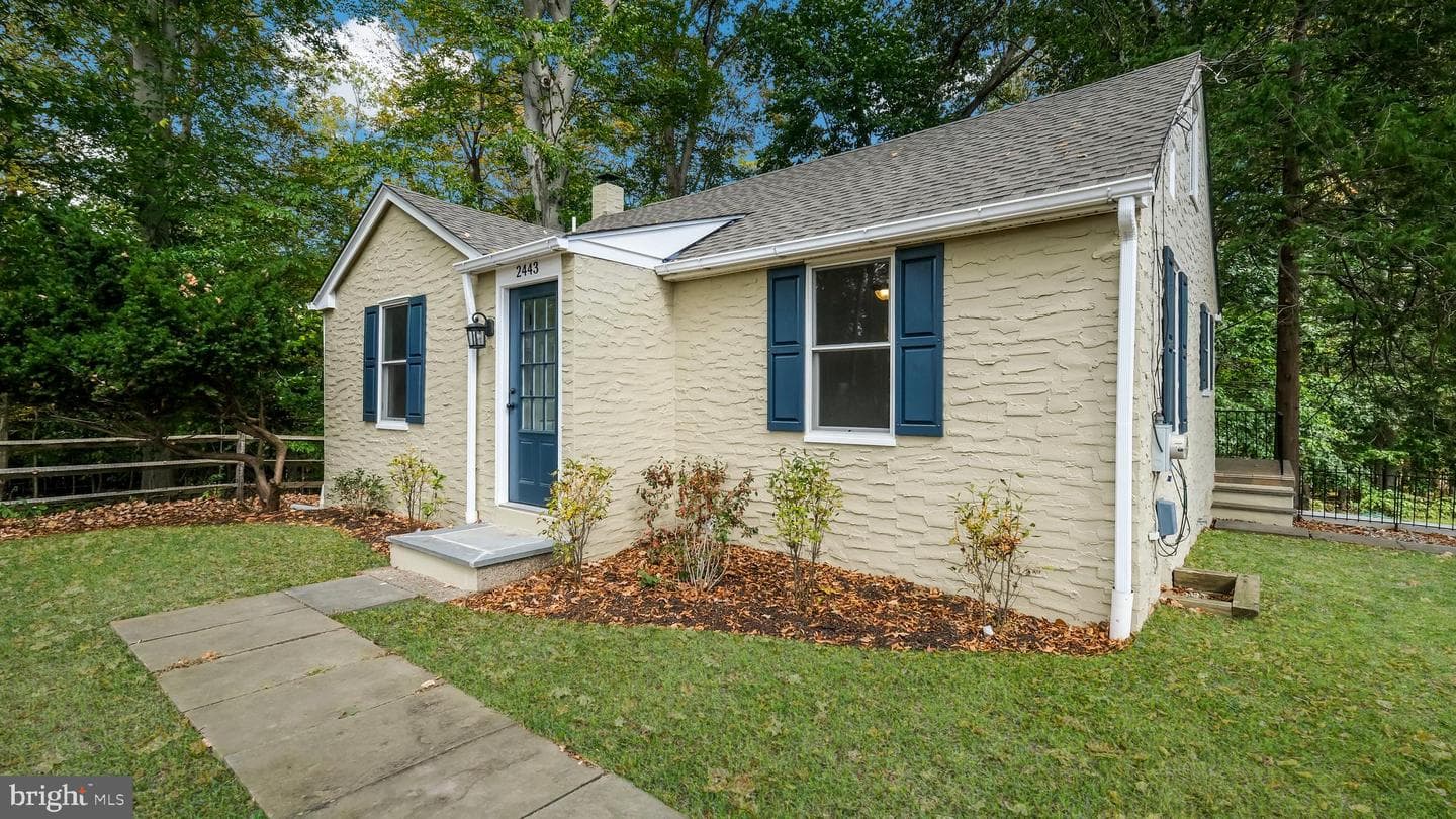2443 Sugar Bottom Road photo 2