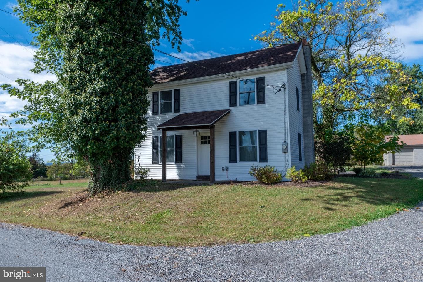 1765 Old Plains Road photo 1