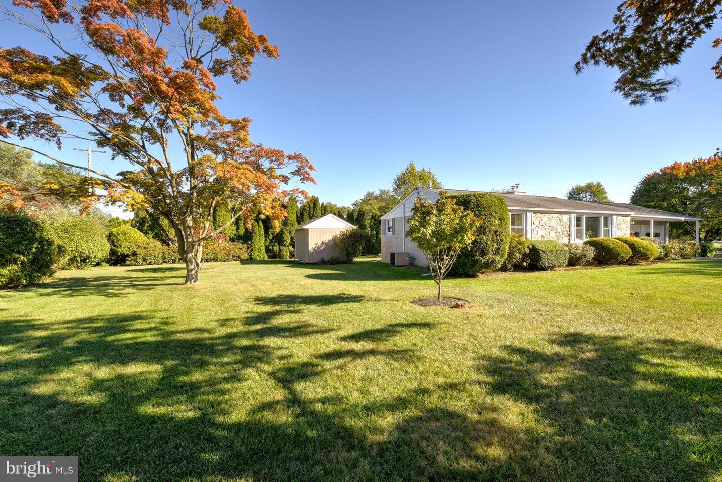 1 Austin Road photo 61