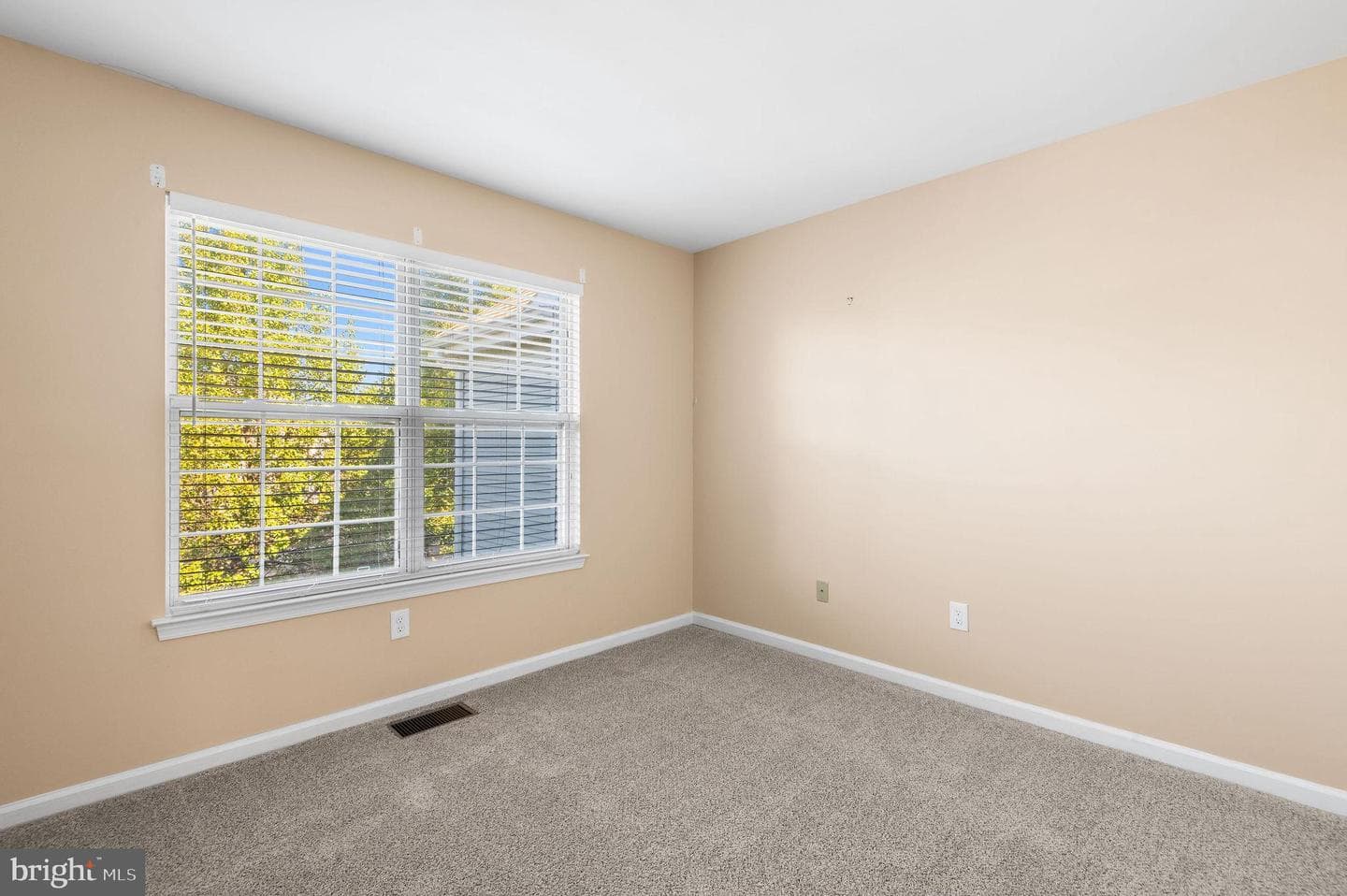52 Yorkshire Drive photo 15