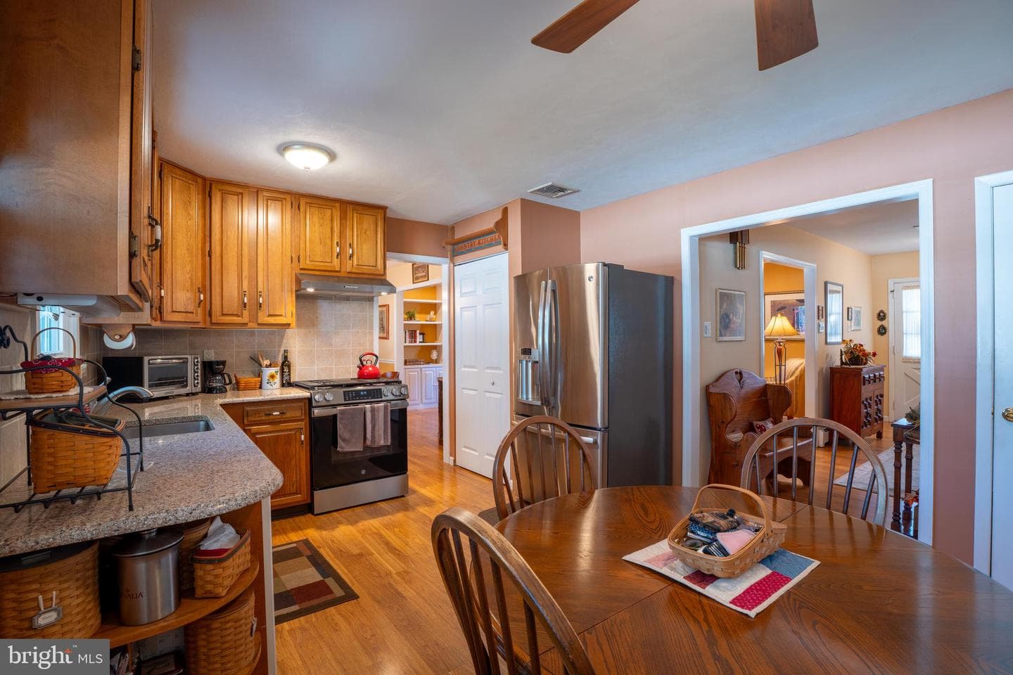 713 Warwick Road photo 10