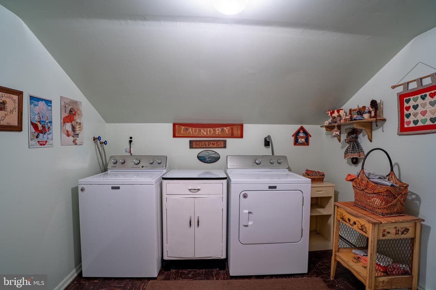 713 Warwick Road photo 17