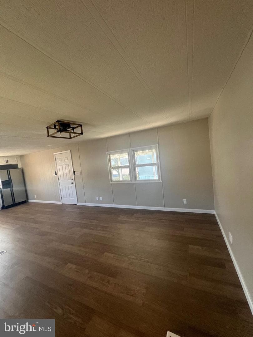 9802 Lawson Drive photo 7
