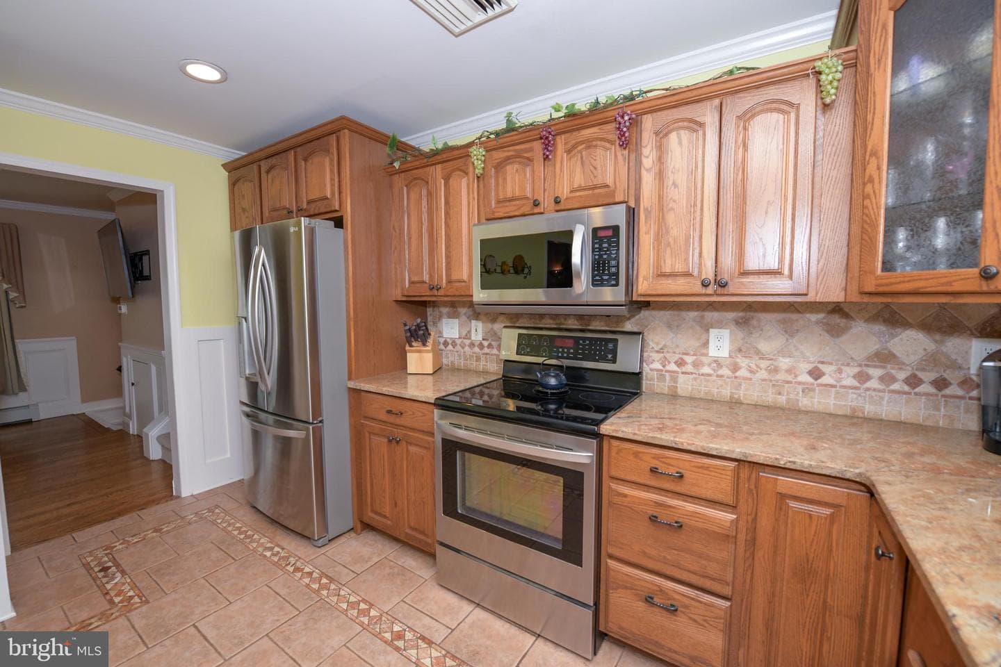 229 Walton Drive photo 14