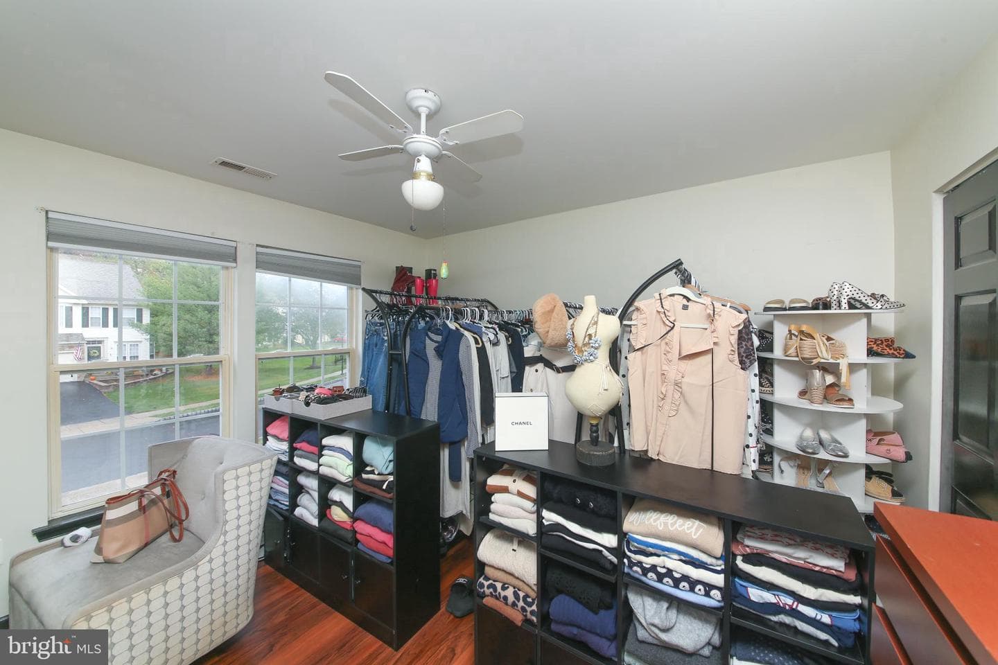 535 Mockingbird Way photo 16