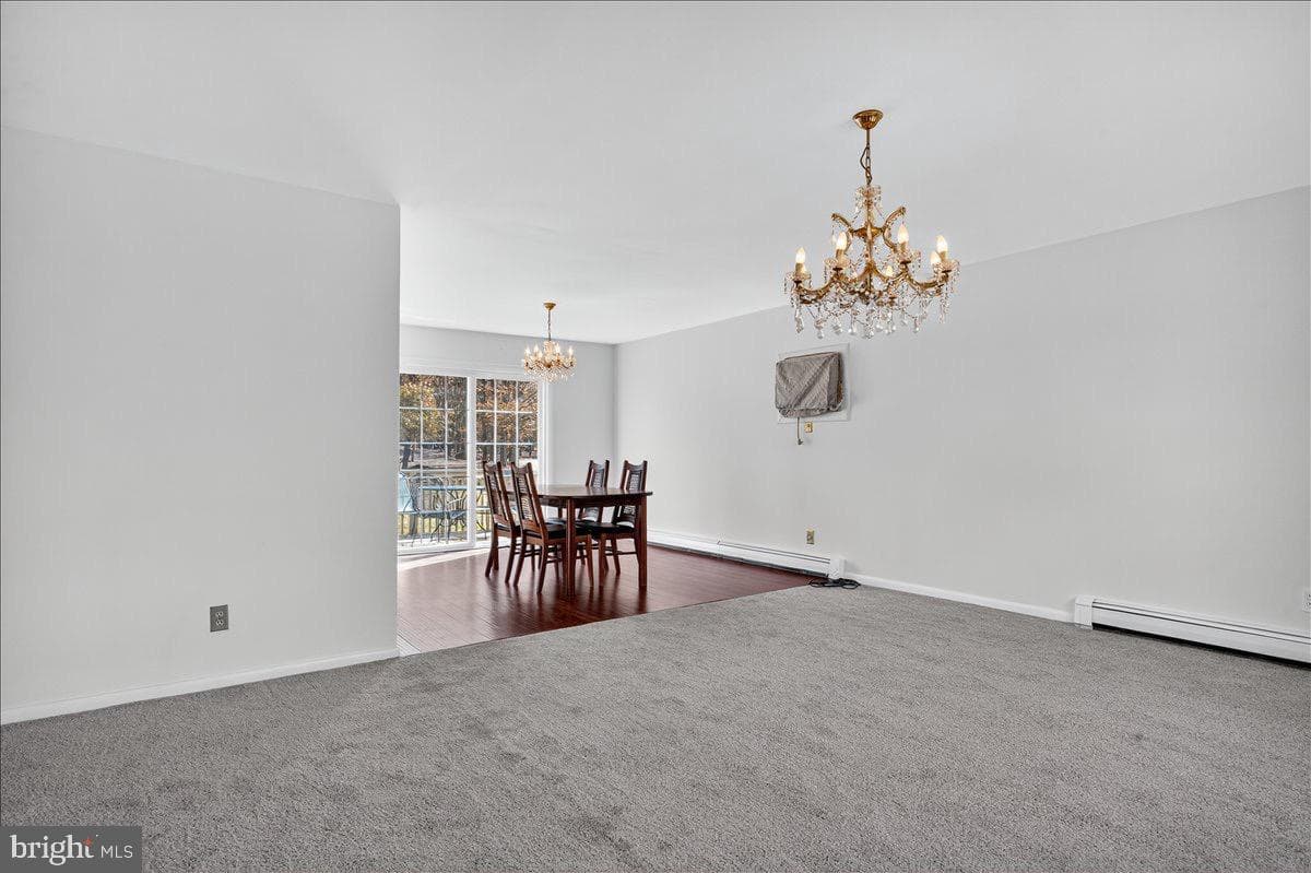 161 Maple Avenue photo 5