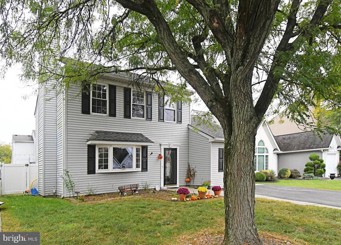 1050 Village Drive photo 2