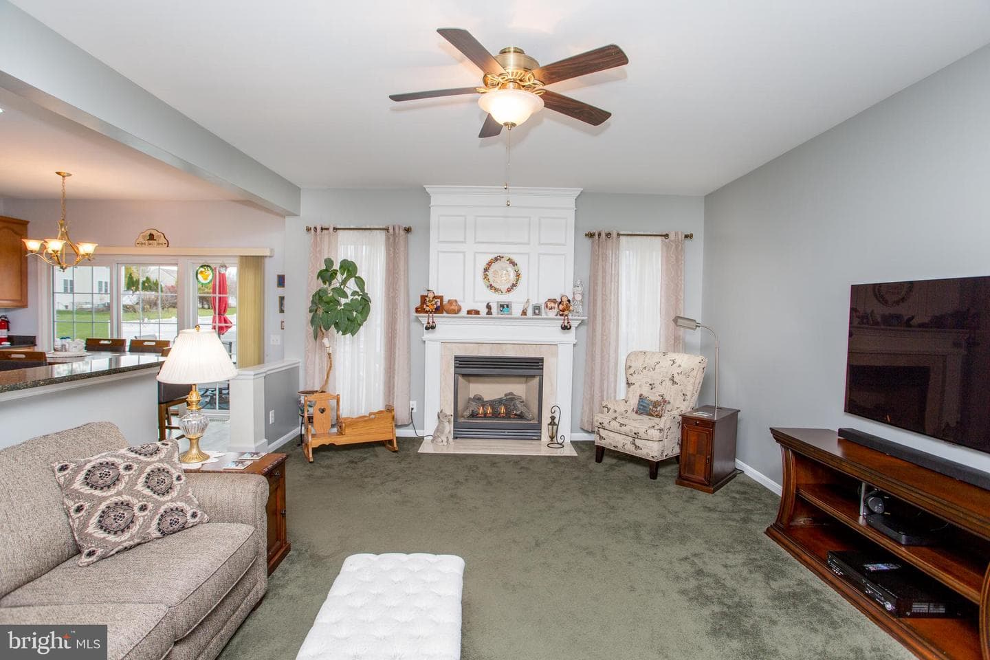 354 E Armstrong Drive photo 10