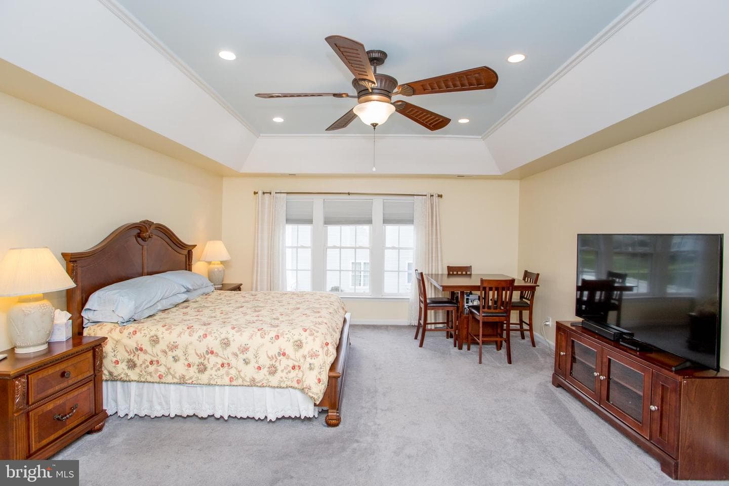 354 E Armstrong Drive photo 21